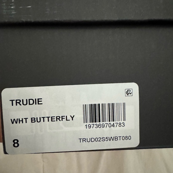 NIB Betsey Johnson Colorful Butterfly Strappy Heels - Picture 3 of 6